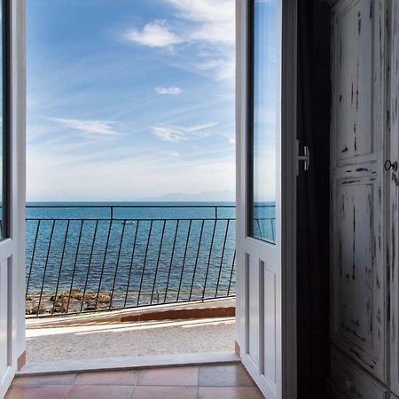 Nereidi Bed & Breakfast Santa Flavia Ngoại thất bức ảnh