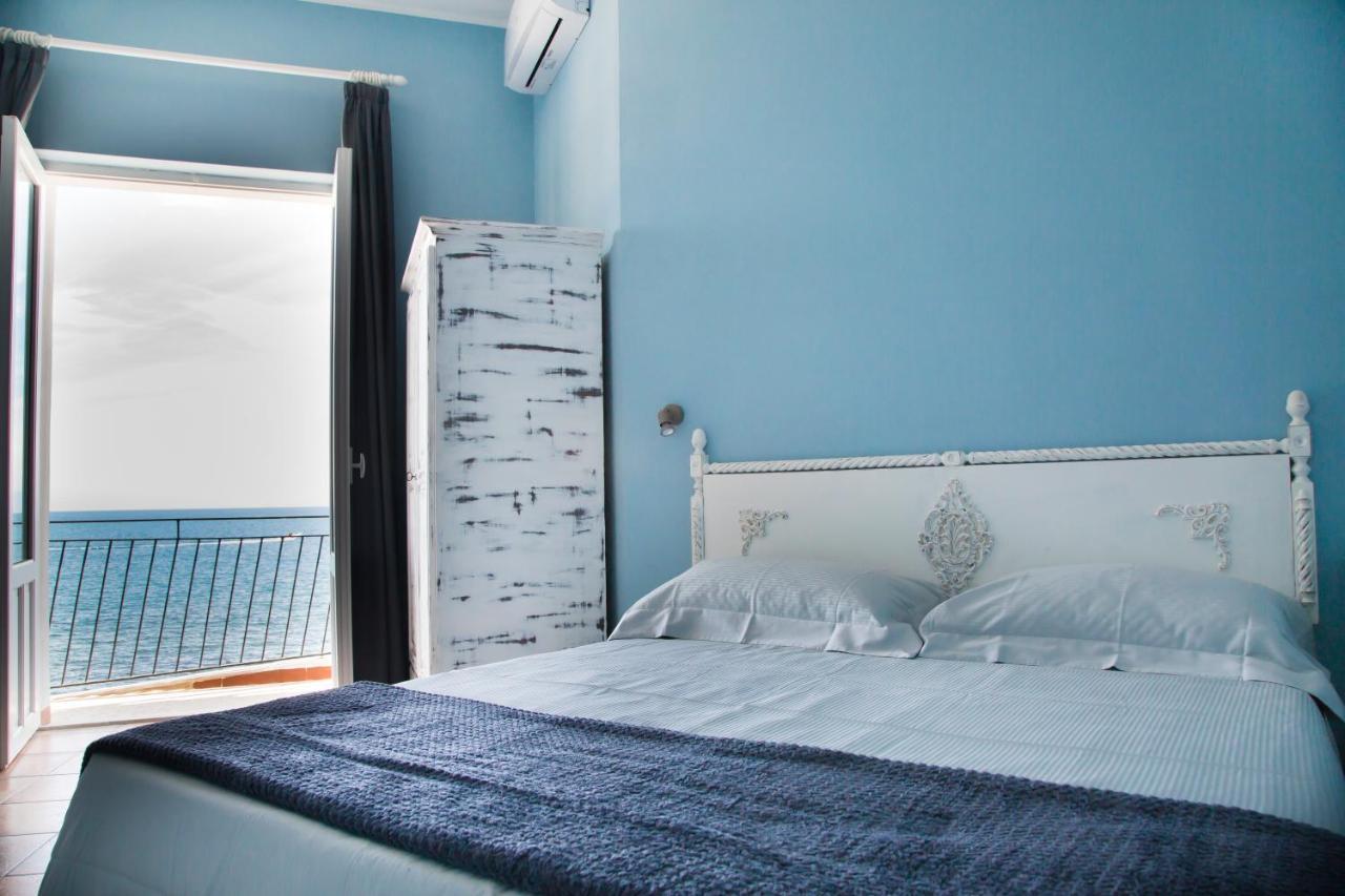 Nereidi Bed & Breakfast Santa Flavia Ngoại thất bức ảnh